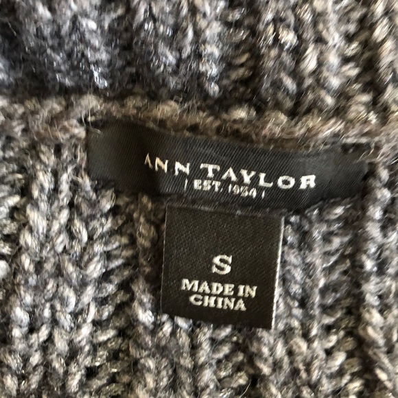 Gorgeous Ann Taylor Chunky Knit Sweater Cardigan - Picture 4 of 5
